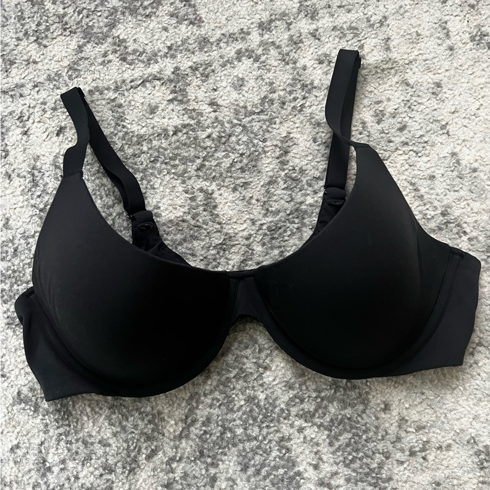 SKIMS fits everybody plunge bra